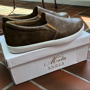 Brown slip on sneakers